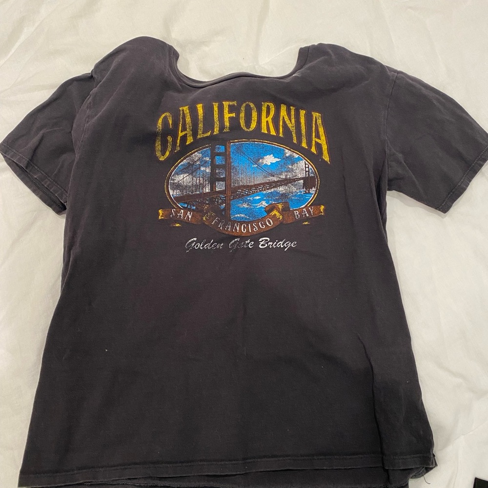 Grey graphic t shirt